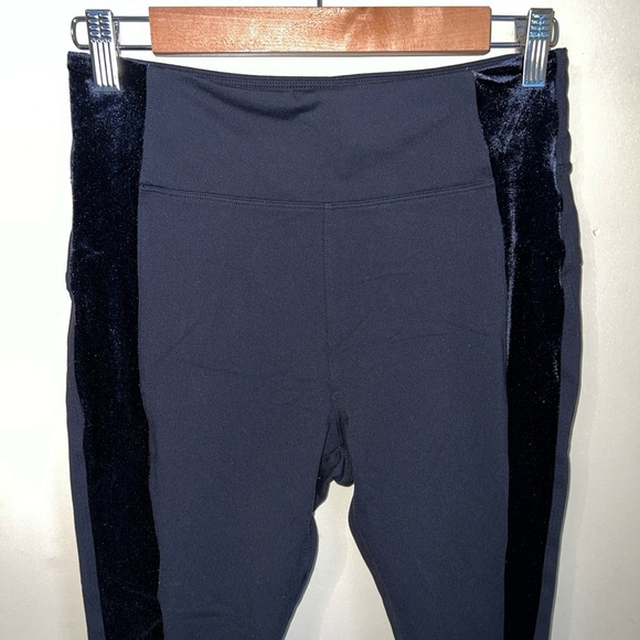 Athleta Velvet Metro Tux Pant, Small Black - Picture 3 of 6